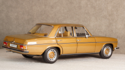 Mercedes 200/8 (W115) 1968, B66040665, Norev 1:18