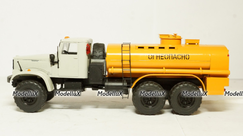 Краз 255 топливозаправщик в коробке, Саратов 1:43