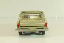 Газ-2402 Волга, зелено-серый, март 1992г., Тантал/Радон 1:43
