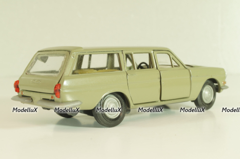 Газ-2402 Волга, зелено-серый, март 1992г., Тантал/Радон 1:43