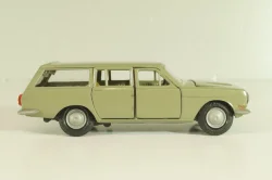 Газ-2402 Волга, зелено-серый, март 1992г., Тантал/Радон 1:43