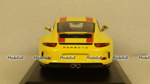 Porsche 911 R  2016, Yellow, 940066221, Maxichamps 1:43