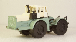 К-701 Кировец Апрель 1986, з-д Двигатель 1:43