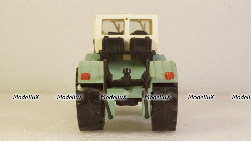 К-701 Кировец Апрель 1986, з-д Двигатель 1:43