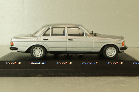 Mercedes-Benz 280 E (W123) 1976, silver, 430032208, Minichamps 1:43