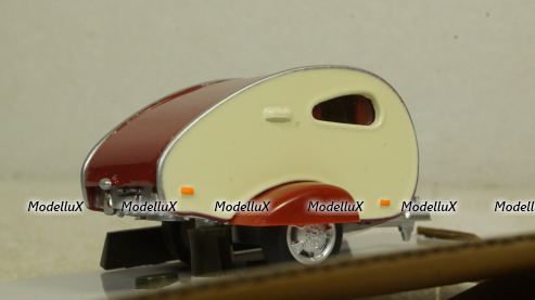 Caravan I burgundy / creamy white, Cararama 1:43