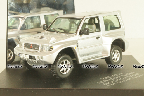 Mitsubishi Pajero Evolution Short 1999, silver, Vitesse 1:43