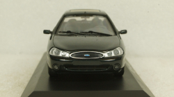 Ford Mondeo Limousine Year 1996 dark green metallic, Minichamps 1:43
