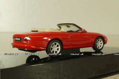 Jaguar XK8 Cabriolet (X100) 1996, red, 53502, Auto Art 1:43
