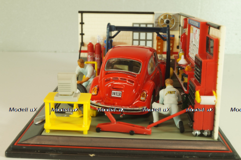 Volkswagen Kafer (Beetle) with 2 figures and diorama Service station, red, Mini-Rama 1:43