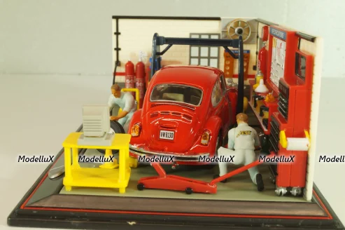 Volkswagen Kafer (Beetle) with 2 figures and diorama Service station, red, Mini-Rama 1:43