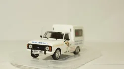 Renault Juvaquatre Advertising Van Latapie orange / blue, Hachette 1:43