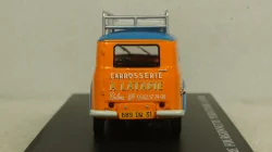 Renault Juvaquatre Advertising Van Latapie orange / blue, Hachette 1:43