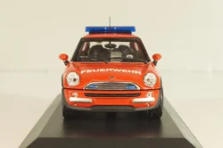 Mini Cooper One (R52) fire engine Munchen 2001, red, 431138190, Minichamps 1:43