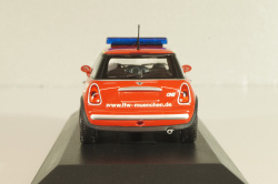 Mini Cooper One (R52) fire engine Munchen 2001, red, 431138190, Minichamps 1:43