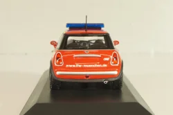 Mini Cooper One (R52) fire engine Munchen 2001, red, 431138190, Minichamps 1:43