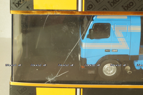 Volvo FH12 tractor 1994, blue with dilver strips, TR018, IXO 1:43 Уценка!