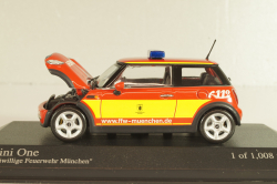 Mini Cooper One (R52) fire engine Munchen 2001, red, 431138190, Minichamps 1:43
