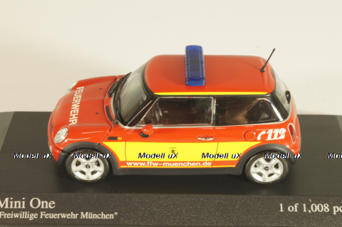 Mini Cooper One (R52) fire engine Munchen 2001, red, 431138190, Minichamps 1:43