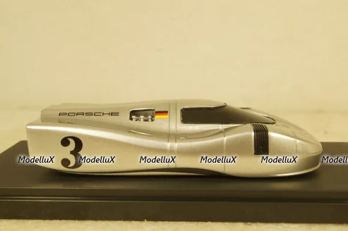 Москвич-412 из к/ф "Гонщики" 1972г.,TruckTyr 1:43