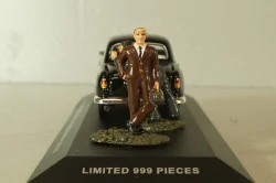 Mercedes-Benz 180 Ponton (W180), The Cold War Series with 2 figures, black, REP CWA 06, Replicars 1:43