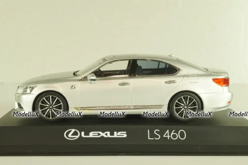 Lexus LS460 F Sport 2015 Silver, 03659S, Kyosho 1:43