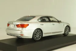 Lexus LS460 F Sport 2015 Silver, 03659S, Kyosho 1:43