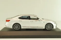 Lexus LS460 F Sport 2015 Silver, 03659S, Kyosho 1:43