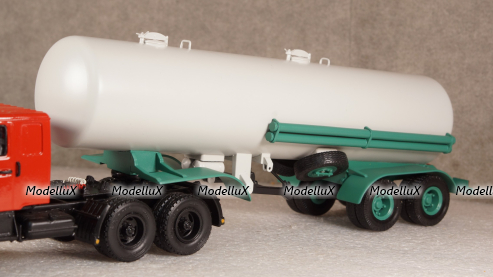 Полуприцеп цистерна С-652 цементовоз , Viko models 1:43