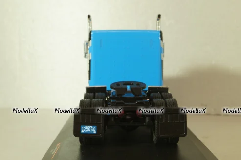 Ford LTL-9000 tractor 1978, blue with black strips, TR023, IXO 1:43