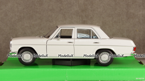 Mercedes 220 (W115) 1968 Cream, WEL24091, Welly 1:24
