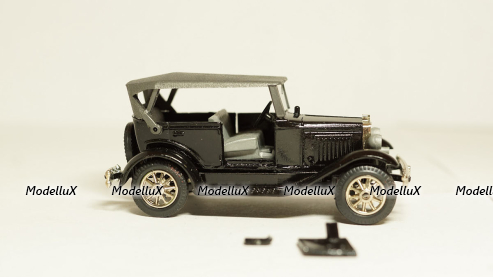 Alfa Romeo Giulia 11, Dinky Toys 1:43