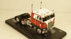 Peterbilt 352 Pacemaker white / decor 1979, TR097, IXO 1:43