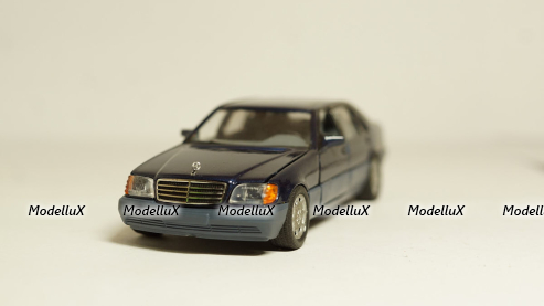 Bentley 3 Liter Cabriolet 1926 dark blue, CLC016, IXO 1:43
