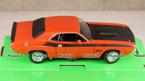 Dodge Challenger T/A dark orange/matt-black, 24029, Welly 1:24