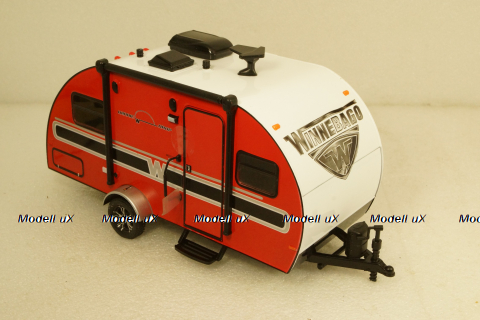 Прицеп Winnebago 1710 Winnie Drop Roulotte 2016, 18450B, Greenlight 1:24