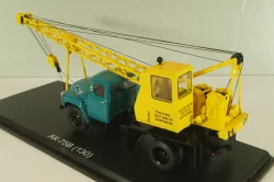 АК-75В автокран на шасси Зил-130 1964, зеленый/желтый, SSM1549, SSM 1:43