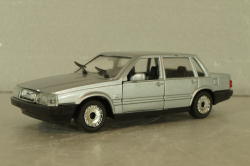 Volvo 760 GLE silver, 05308, Tonka 1:43