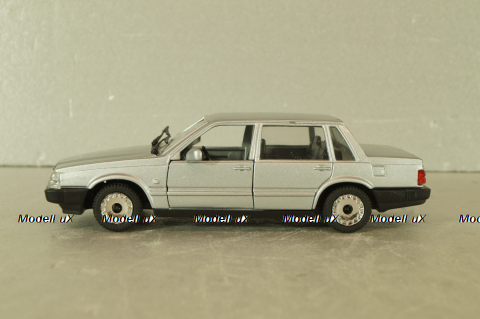 Volvo 760 GLE silver, 05308, Tonka 1:43