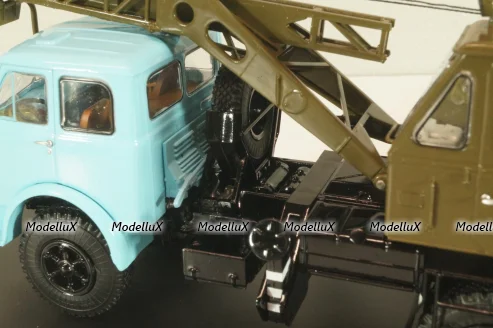 К-67 Автокран на шасси Маз-500 1965, голубой/хаки, SSM1610, SSM 1:43