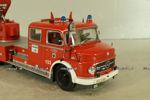Mercedes-Benz 1113 Aerial ladder , fire brigade 1966, red, Minichamps 1:43