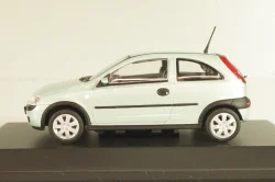 Opel Corsa (C) 2000, light green, Minichamps 1:43