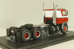 International Transtar COE 1976, red/white, TR219, IXO 1:43