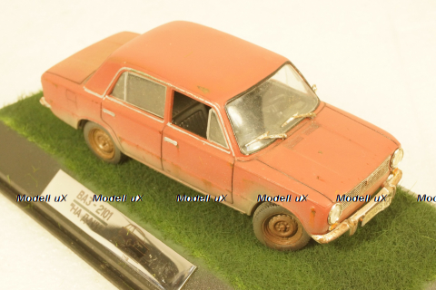 Ваз-2101 красный, Improved Models 1:43