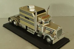Peterbilt 379 Custom 1985 beige with silver strips Truck Tuning Collection 20, Hachette 1:43