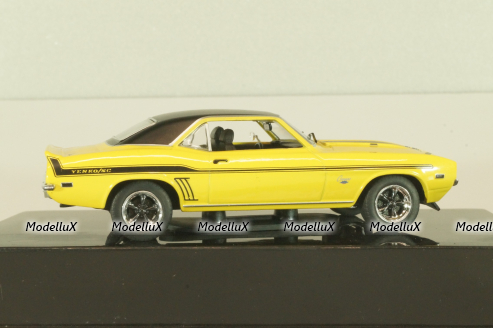 Chevrolet Camaro 1969, yellow, CLC591, IXO 1:43