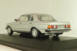 Mercedes-Benz 280 E (W123) 1976, light grey, 032202, Minichamps 1:43 