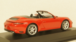 PORSCHE 911 (991.2) CARRERA 4S CABRIOLET 2017 RED, 410067230, Minichamps 1:43