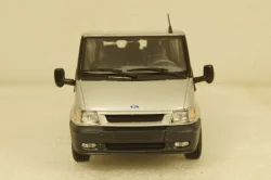 Ford Transit Bus 2000 silver, Minichamps 1:43