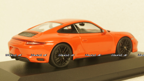 PORSCHE 911 (991.2) CARRERA 4GTS 2017 ORANGE, 410067321, Minichamps 1:43